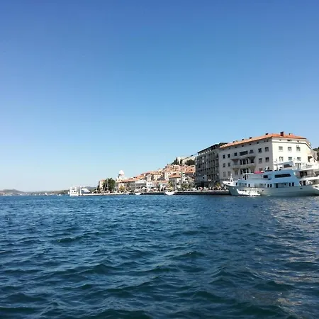 In With Sea View, Terrace, Air Conditioning, Wifi