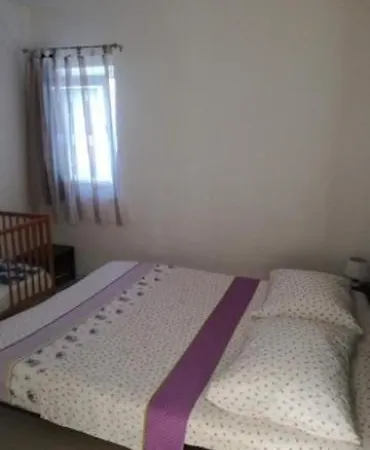 Apartment In With Sea View, Terrace, Air Conditioning, Wifi *