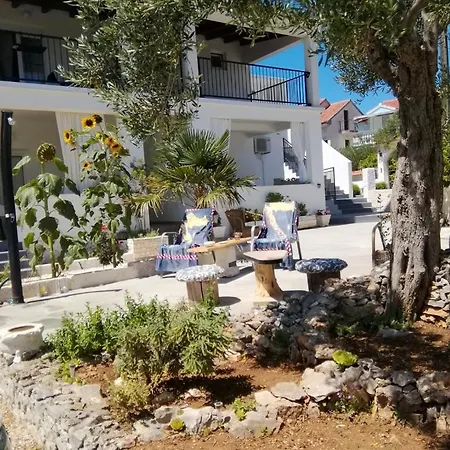 In With Sea View, Terrace, Air Conditioning, Wifi Apartment Vodice