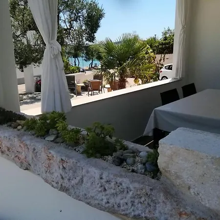In With Sea View, Terrace, Air Conditioning, Wifi