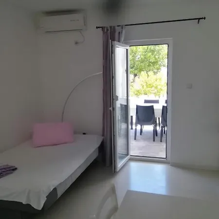 In With Sea View, Terrace, Air Conditioning, Wifi *